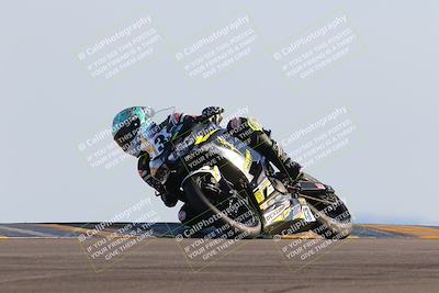 media/Dec-04-2022-CVMA (Sun) [[e38ca9e4fc]]/Race 12 500 Supersport-350 Supersport/